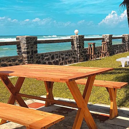 Nu-Vin Beach Hotel Аханґама Екстер'єр фото