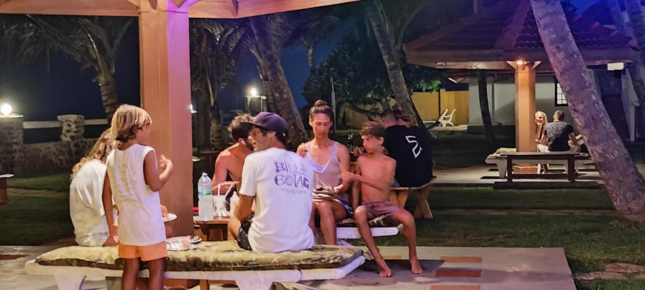 Nu-Vin Beach Hotel Аханґама Екстер'єр фото